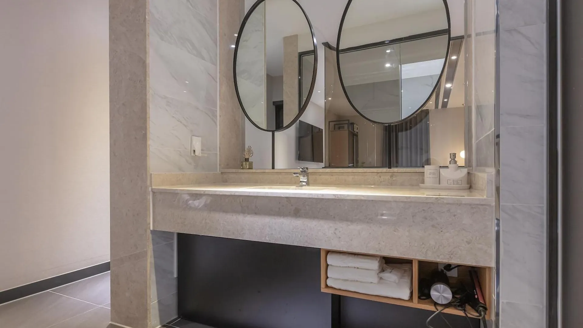 Nomad Hotel Gimhae