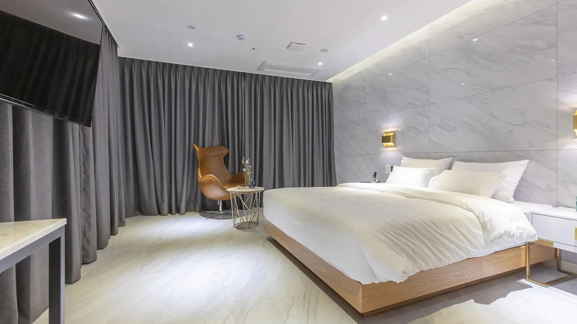 Nomad Hotel Gimhae