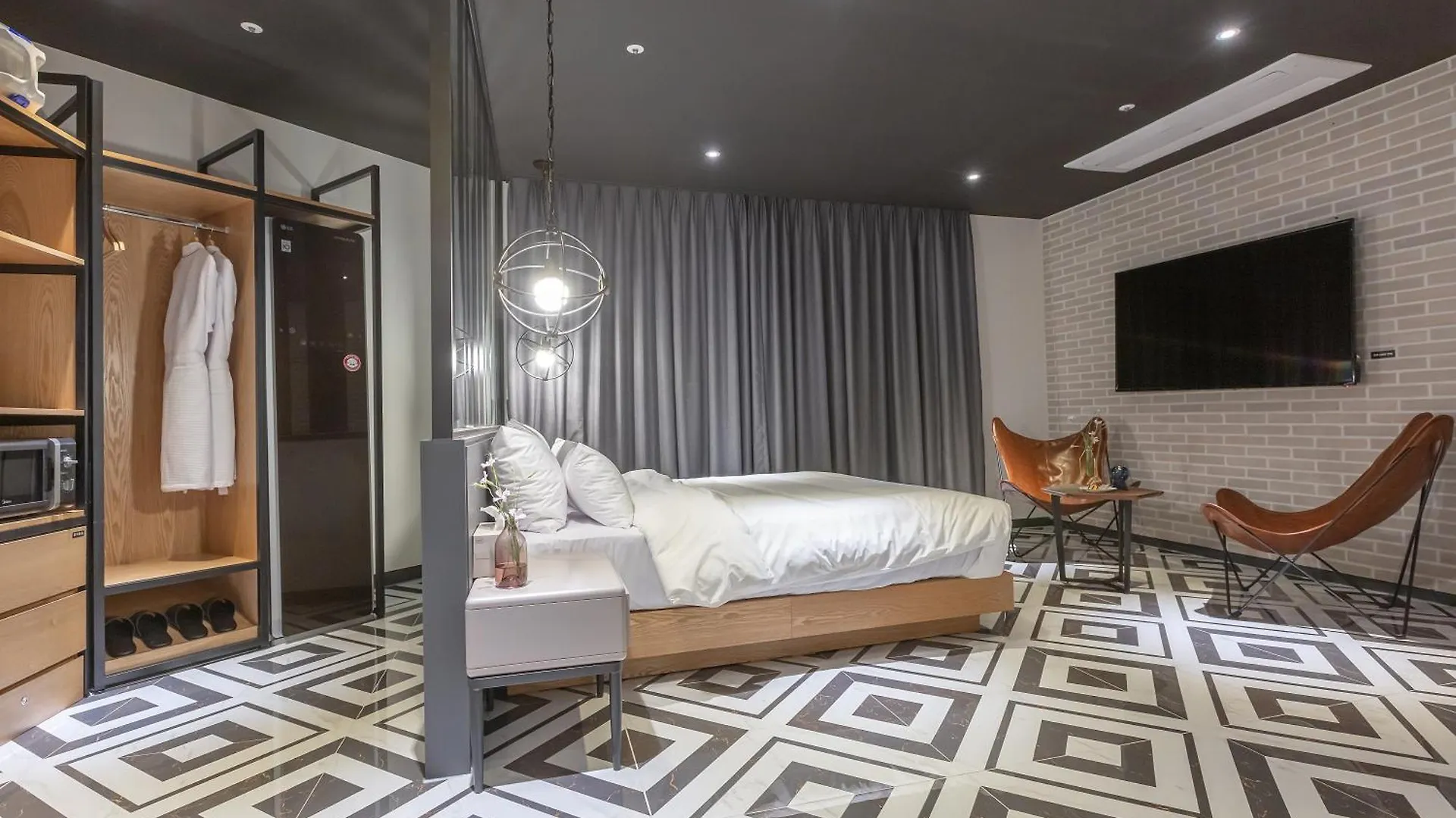 Nomad Hotel Gimhae 3*,  South Korea