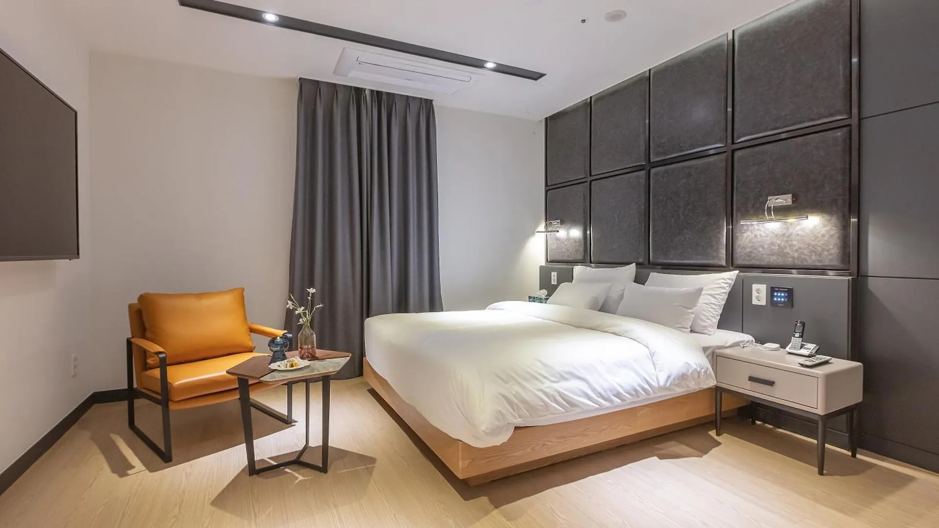 Nomad Hotel Gimhae