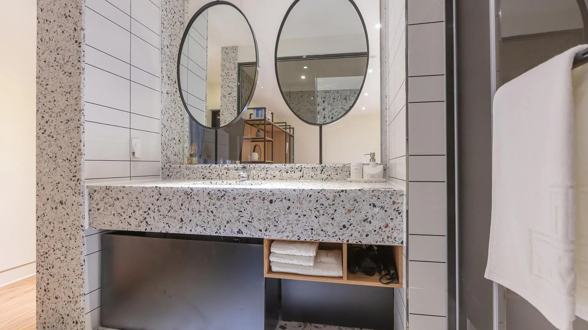 Nomad Hotel Gimhae